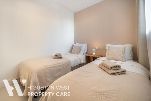 The Oasis at Las Lomas - Pool and Sea Views, Fuengirola