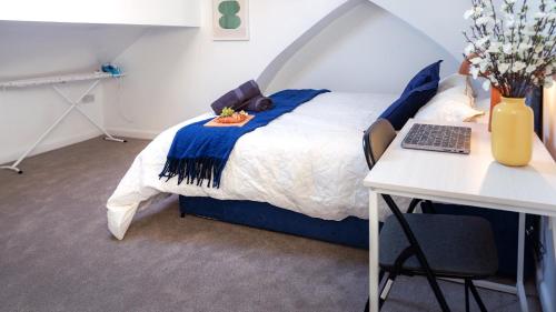 Near Uni and Hospital - Long Stays - Fast Wi-Fi - 15 Mins to City photo 21