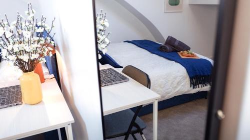 Near Uni and Hospital - Long Stays - Fast Wi-Fi - 15 Mins to City photo 41