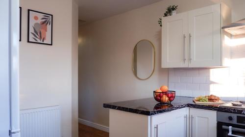 Near Uni and Hospital - Long Stays - Fast Wi-Fi - 15 Mins to City photo 26