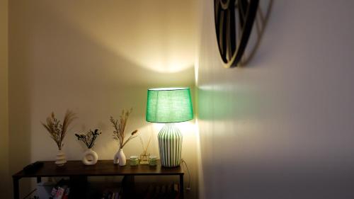 Near Uni and Hospital - Long Stays - Fast Wi-Fi - 15 Mins to City photo 42