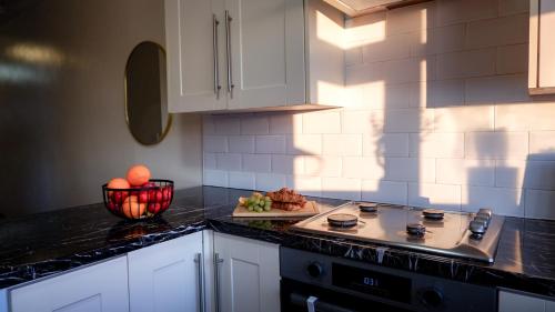 Near Uni and Hospital - Long Stays - Fast Wi-Fi - 15 Mins to City photo 27