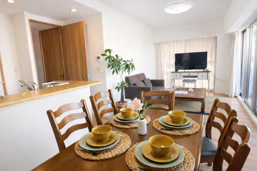 Namba Luxe 3 Bedroom Balcony Suite