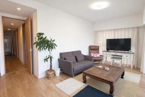 Namba Luxe 3 Bedroom Balcony Suite