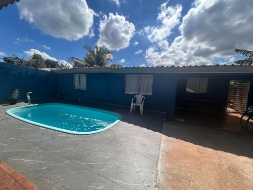 Casa com piscina no Ouro Verde, próx Argentina, Marco 3F e roda gigante