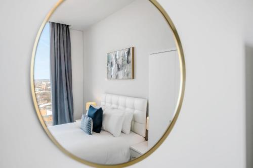 Urban City Suites - JQ Rise Penthouse, 3 bed photo 22