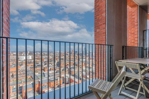 Urban City Suites - JQ Rise Penthouse, 3 bed photo 36