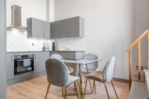 Urban City Suites - JQ Rise Penthouse, 3 bed photo 38