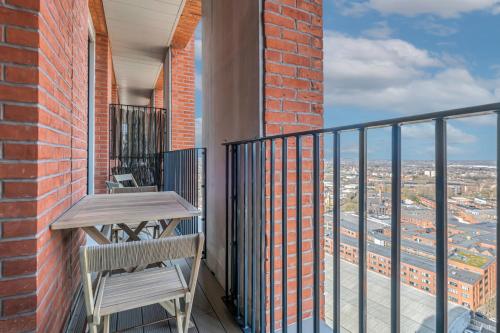 Urban City Suites - JQ Rise Penthouse, 3 bed photo 44