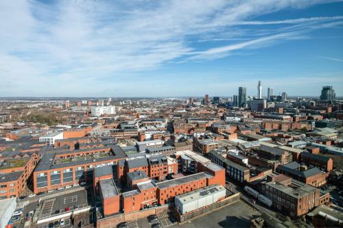 Urban City Suites - JQ Rise Penthouse, 3 bed photo 45