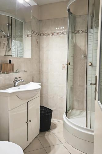 Cozy duplex with swimming pool and terrace in Fréjus