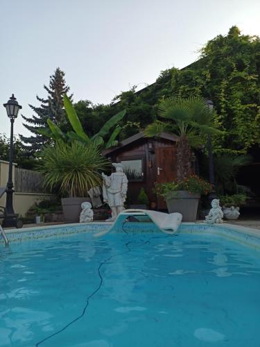 Piscina a Le bien vivre o a prop