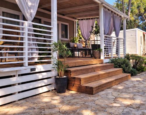 Mobile Home Sole III