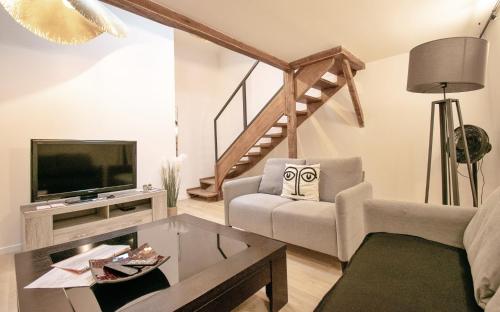 Appartement T4 plein centre ville Climatisé escalier étroit