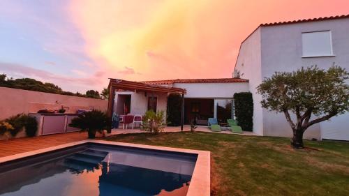 Villa avec piscine, calme et confort absolu