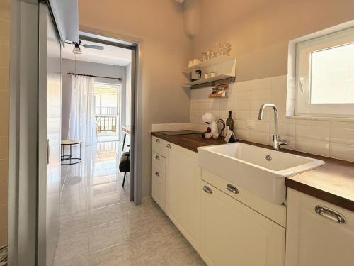 Costa Beach Front Apartment in Pefkochori