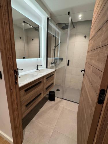 Séjour été - Appartement 4 pièces 6 personnes avec terrasse 50 m2 pour un séjour en famille avec vue exceptionnelle sur Meribel
