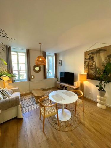 Appartement Le Montaigu Bagnères de bigorre Instant Pyrenees