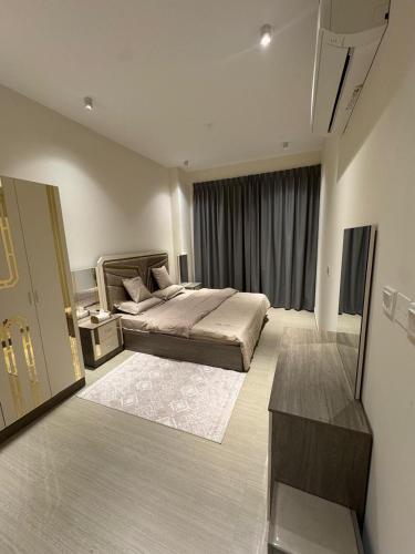 Gloria apartment Bowsher