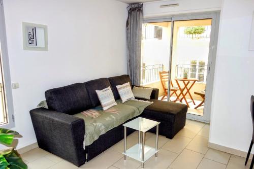 Quiet Appartment AC 400m Palais & 100m Beach Lift