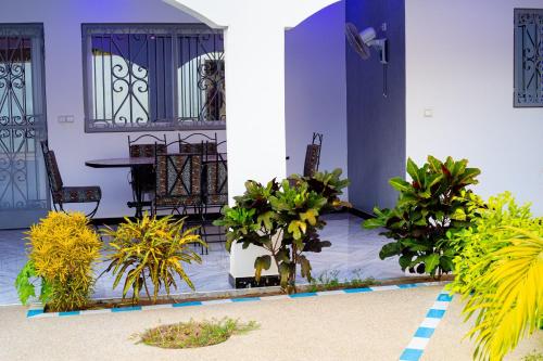 สวนหย่อมนอก MARONE Villa