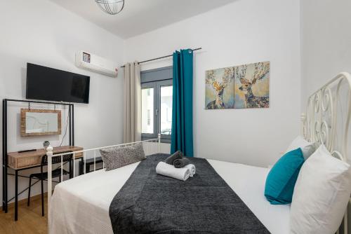 Spacious and Bright Kos Home