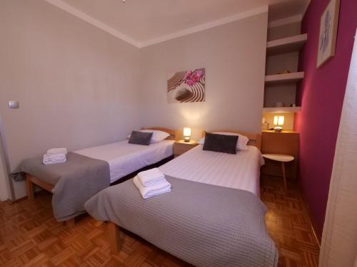 P&C Zadar Two-Bedroom Apartment with Balcony, near Old Town, Free Public Parking Area