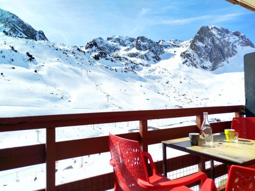 ALTI-STUDIO La Mongie Pied des pistes Balcon vue montagne 4-5 personnes