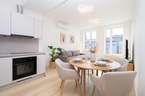 UNO Residence - Nordic Chic & City Views