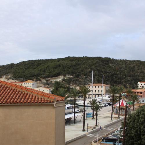 Les Hauts du Port - T2 Moderne et chaleureux