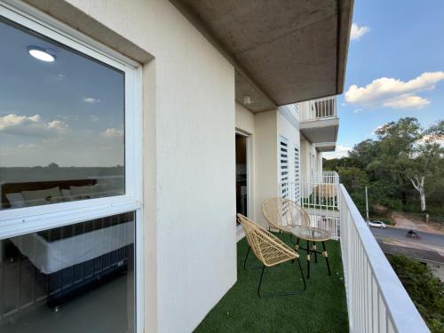 Dpto nuevo con piscina a 5 min del aeropuerto