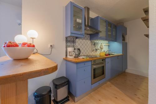 Apt Lyret1 Central Chamonix 4-Min Walk to Aiguille du Midi - Happy Rentals