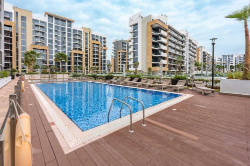 Free housekeeping visits during your stay - StayShort - Stylish Studio Retreat in Meydan for 2
