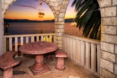 Grand Holiday Residence