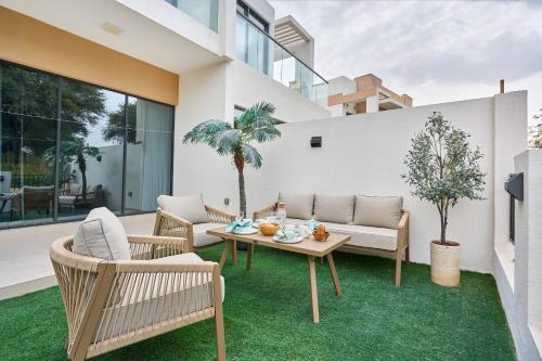 Frank Porter - Damac Hills Richmond
