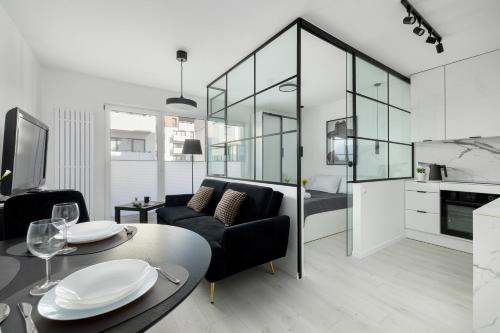 Szczecin Bronowicka Modern Apartment by BookingHost