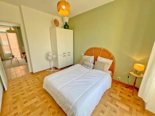 CARRAS appartement plein de charme climatisé à 3 min de la plage,1min tram