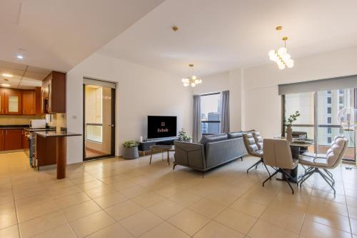 Livbnb - Bright 1BR with Marina & City Views