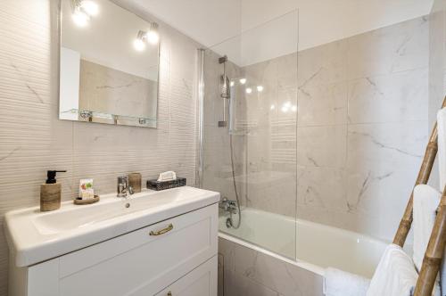 13 ANDRE1 - Hotel-Style Suite Studio 50m from Croisette