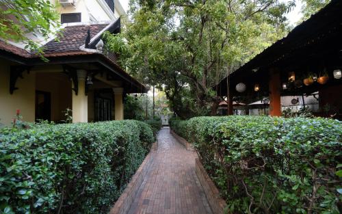 Home Indochine d'Angkor Hotel — Garden view