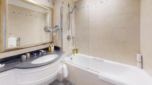 Cheval Knightsbridge photo 109