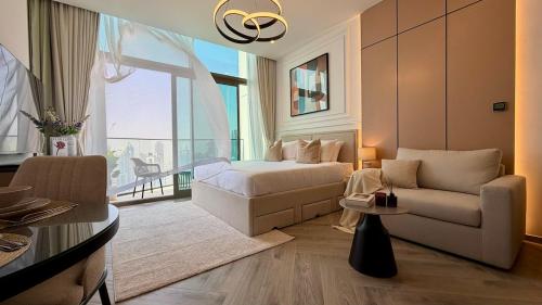 New High Floor Studio with Burj View
