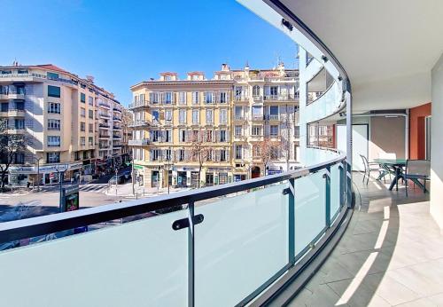 Nestor&Jeeves - GAMBETTA HORIZON - Close sea - Terrace