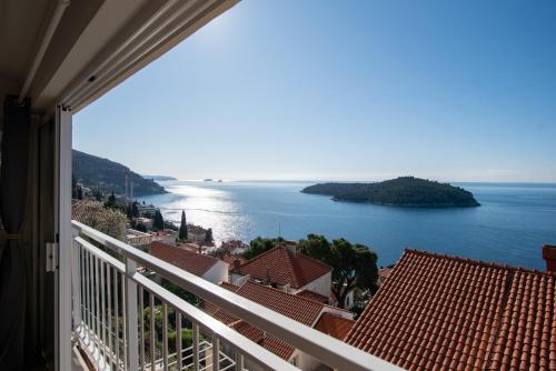 ADRIATIC VIEW APARTMENT by DuHomes