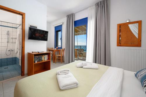 Finikas Studios & Apartments - Kalamaki Holidays