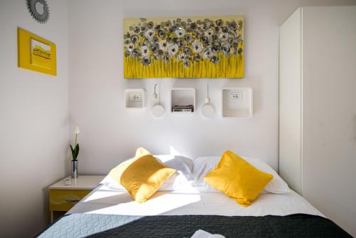 ADRIATIC ABOVE APARTMENT by DuHomes