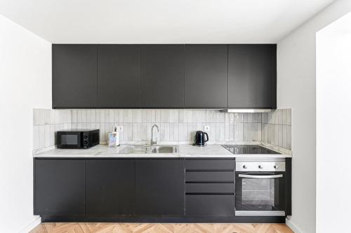 GuestReady - Elegant retreat with terrace in Porto