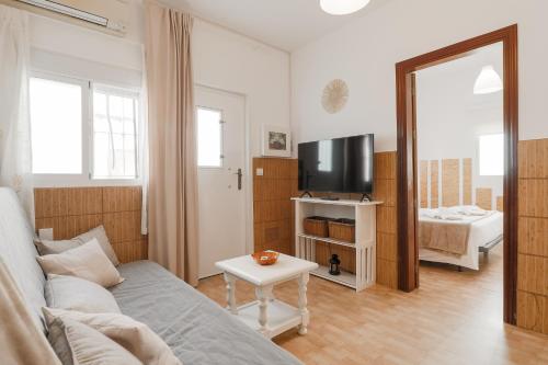 C02 - Seaside Pedregalejo 3 Bedrooms Apartment