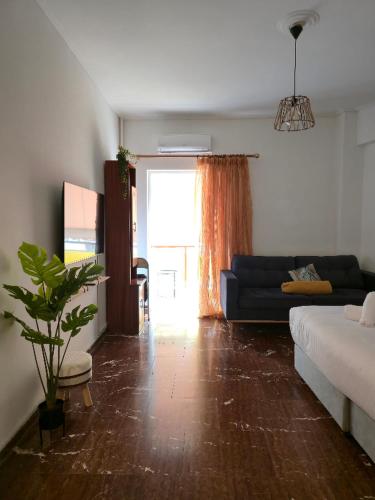 Your Athens Home Warm Cared by Rod - Station nearby