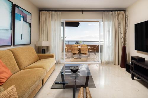 Malibu Mansions Apartments by Alfresco Stays